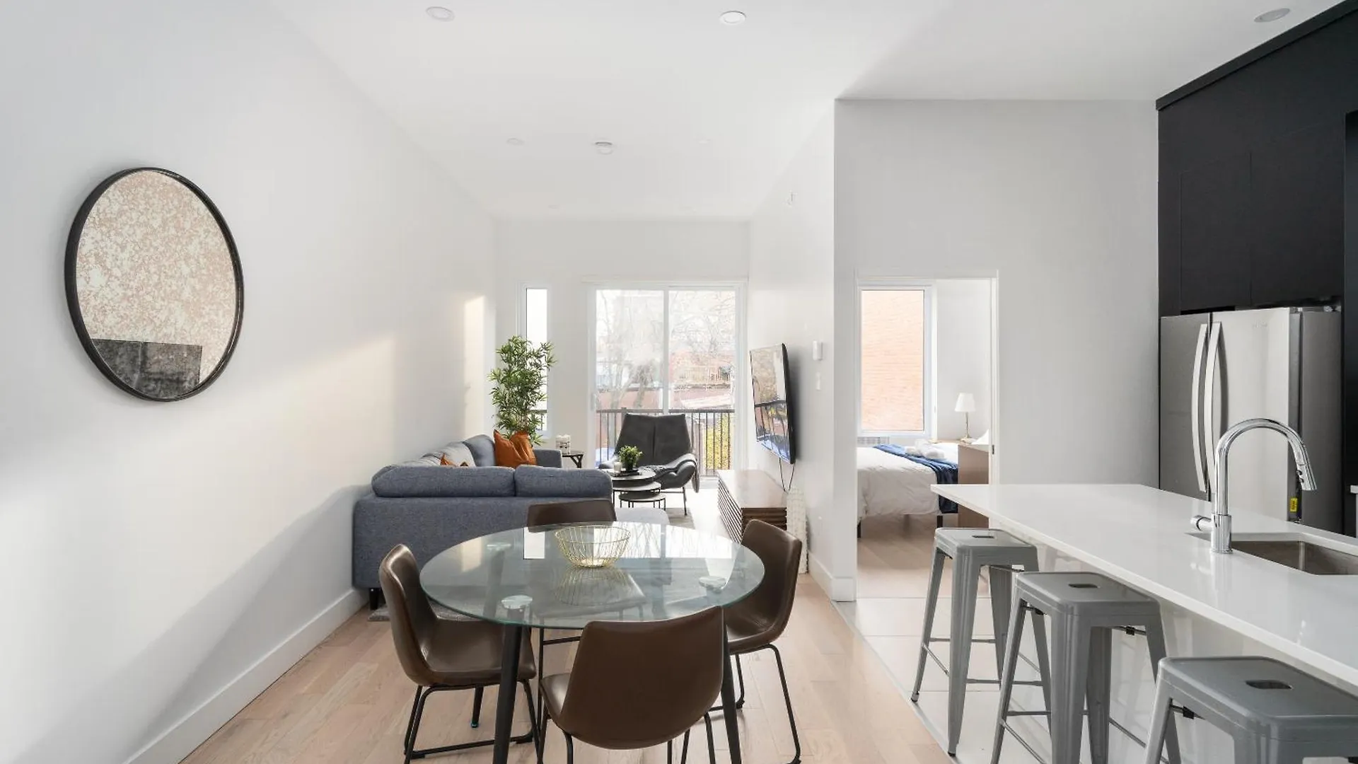 Bakan - The S&D Hotel Montreal Apartment