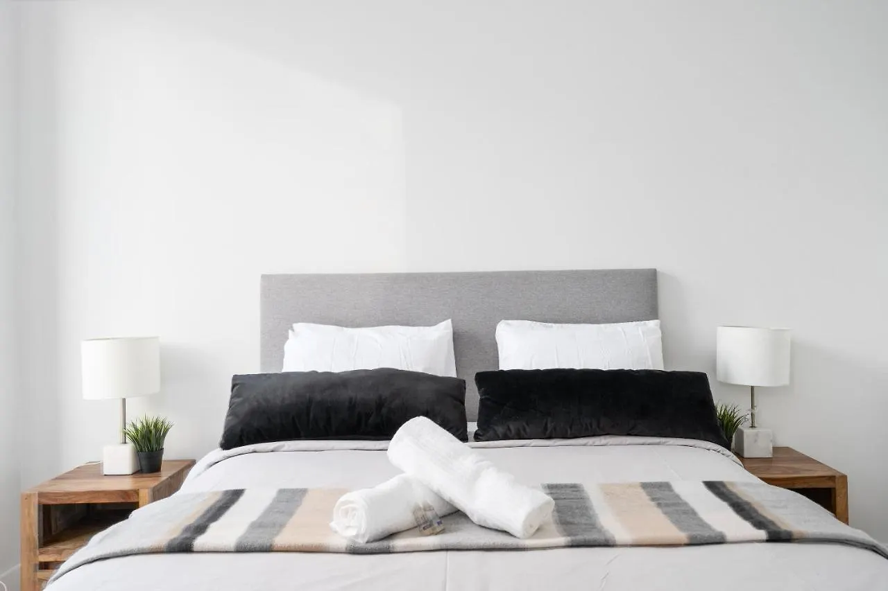 Bakan - The S&D Hotel Montreal Apartment